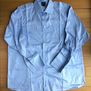 Jos A Banks Buttoned Down Sleeve Shirt